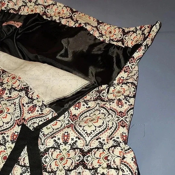 CATO Skirt with Zipper Size 10 - Picture 4 of 6